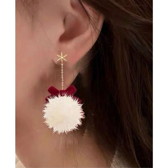 Holiday Christmas Vegan Fur Tassel Drop Snowflake Red Velvet Bow Earrings - Picture 4 of 7